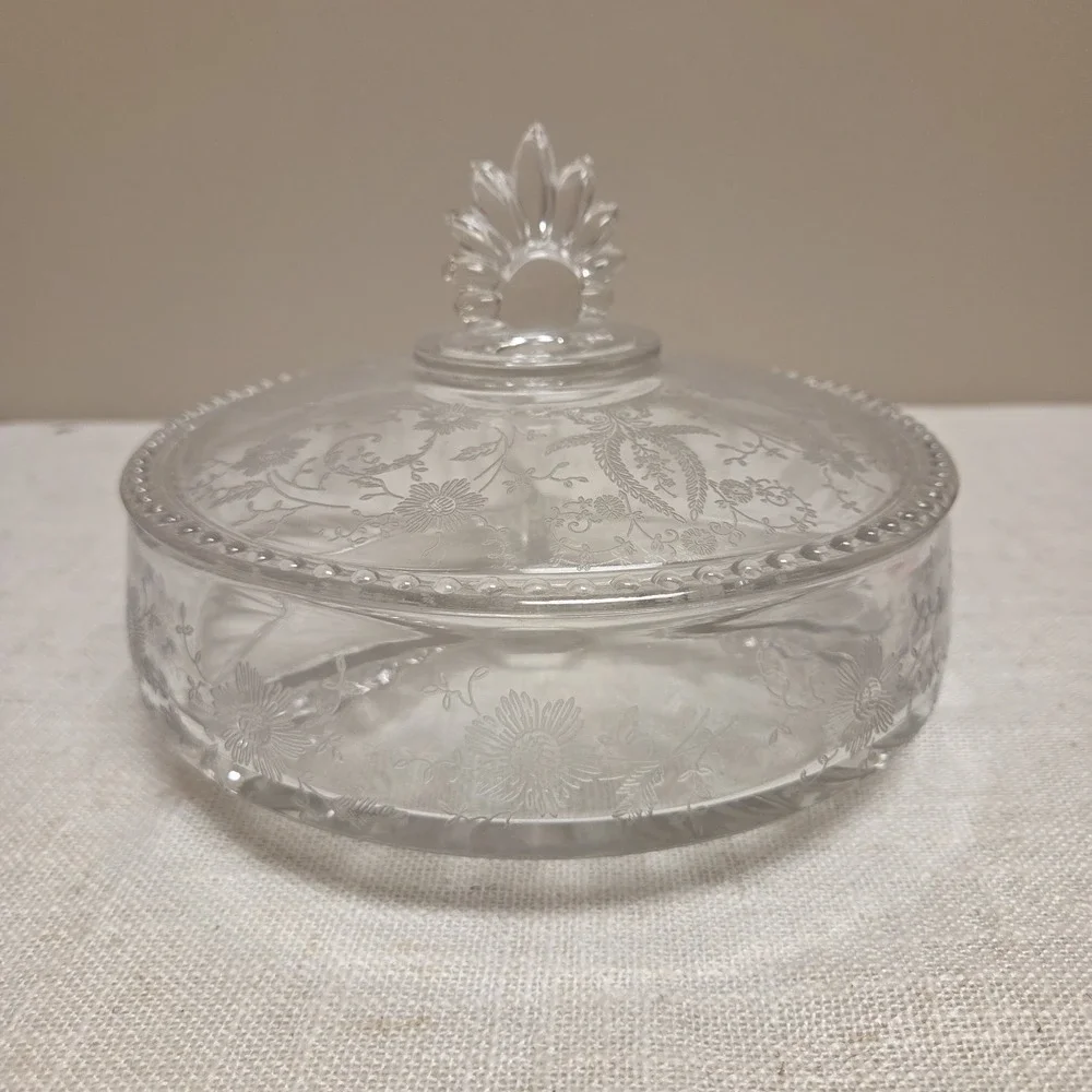 VINTAGE‎ GLASS  DIVIDED DISH WITH LID AND FLOWER DESIGNS-7
